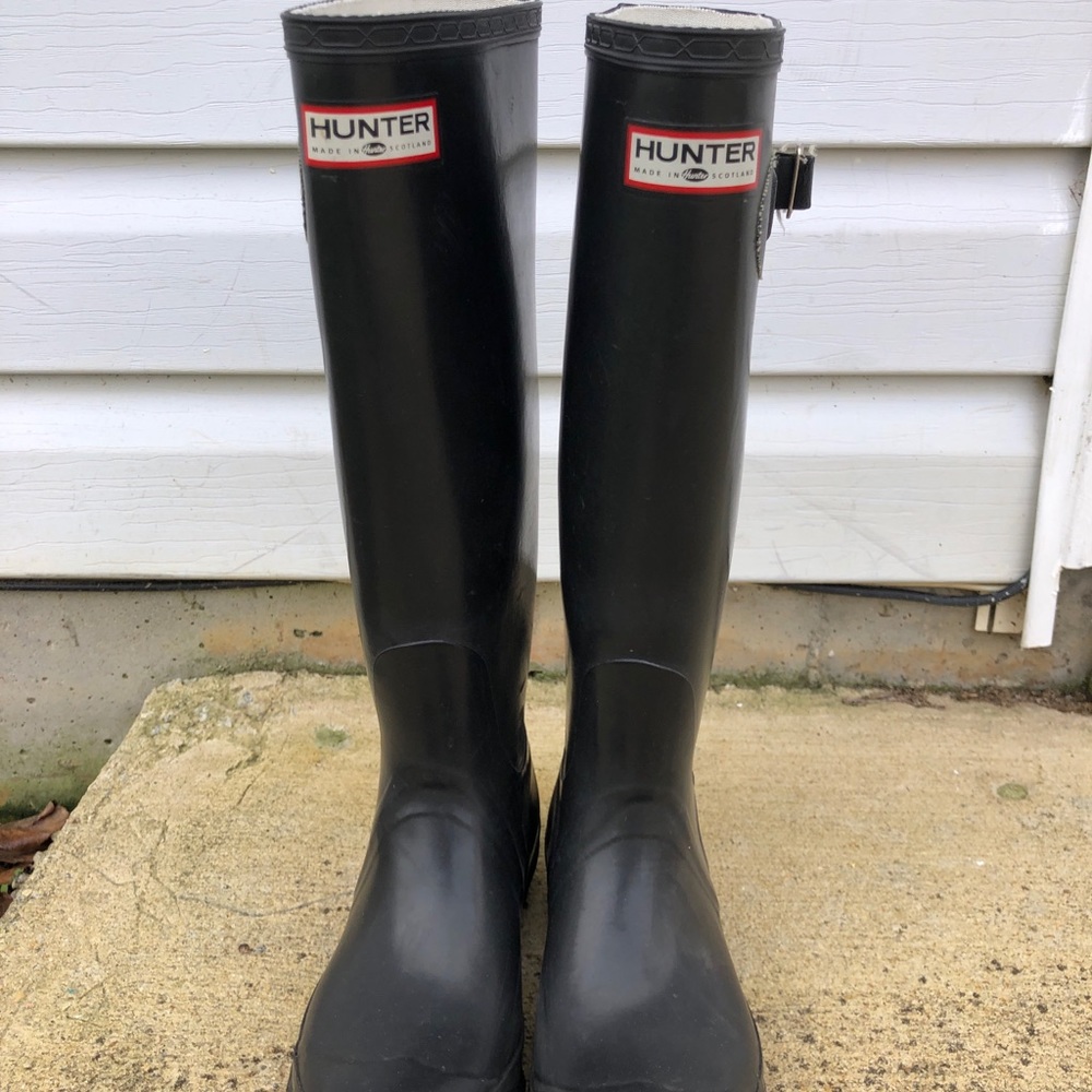 Women’s original tall Hunter rain boots | size 5